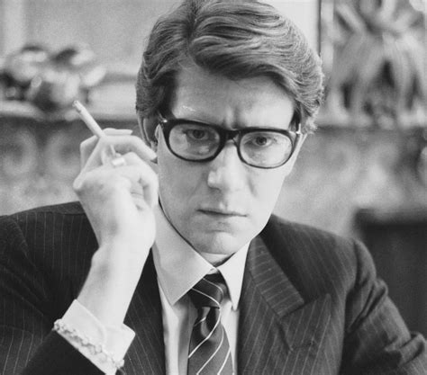 yves saint laurent persona|yves Saint Laurent wikipédia.